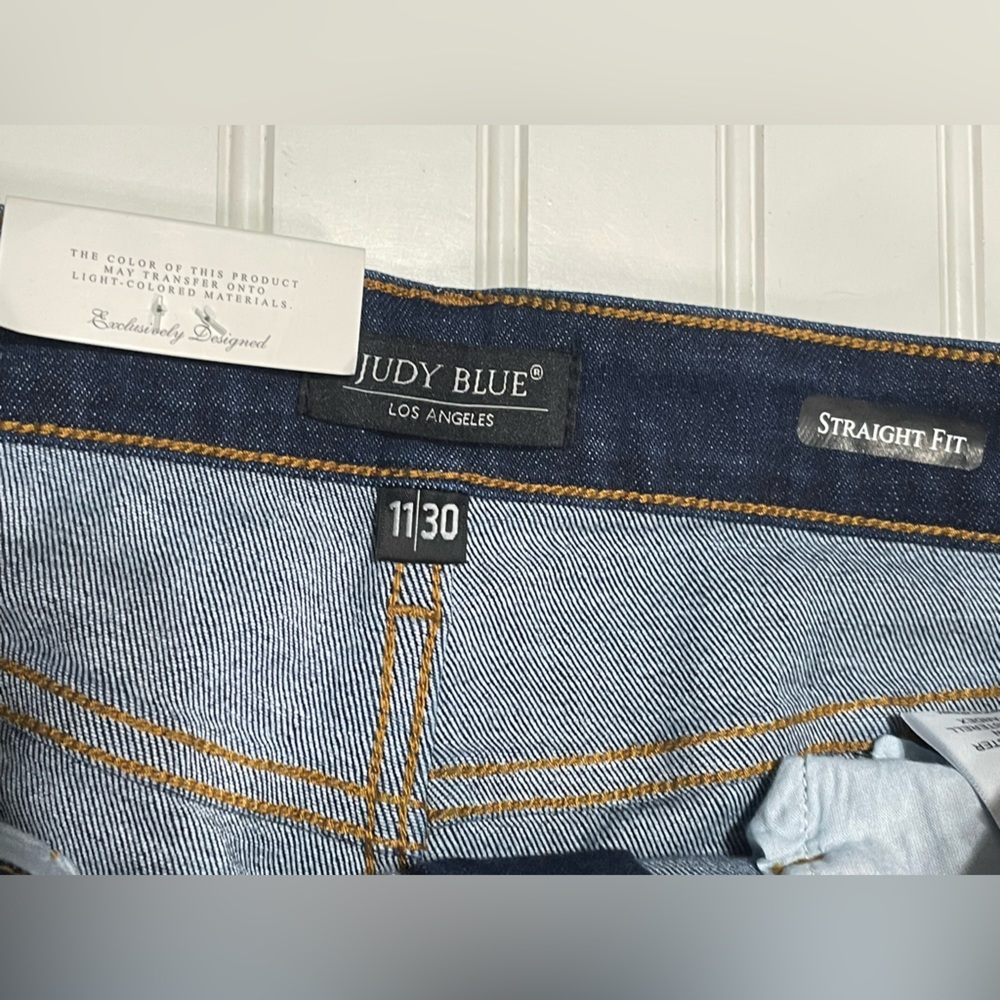 NWT Judy Blue High Waist Raw Hem Vintage & Back Darts Detail Straight Leg Jeans - Picture 11 of 14